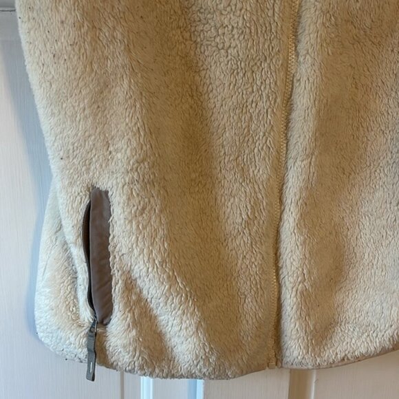 L.L. Bean fleece vest - Picture 2 of 10